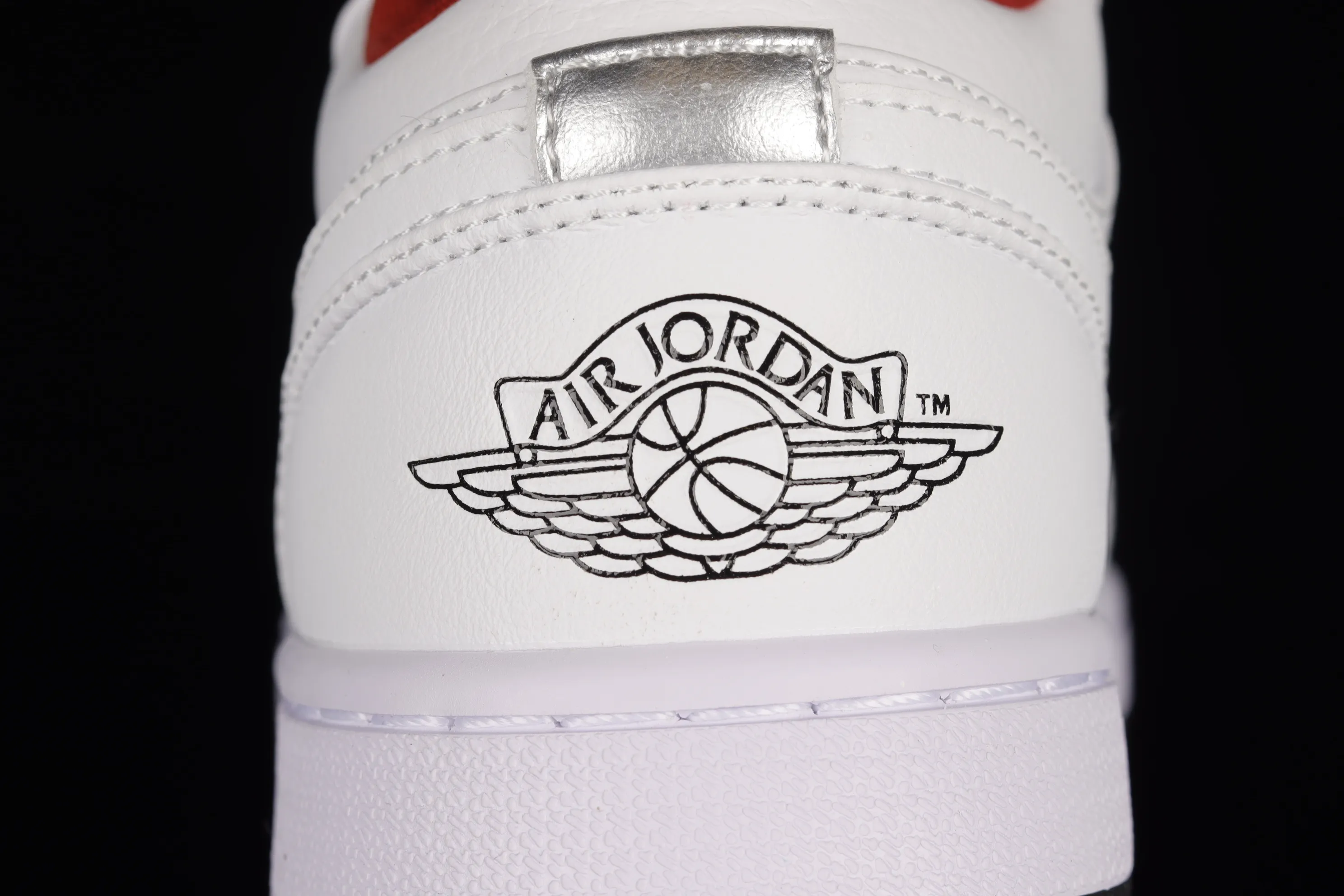 All categories Air Jordan Jordan series basketball shoes Air Jordan 1 Low Z version Air Jordan 1 Low AJ1 Joe 1 all white low-top cultural basketball shoes 553560-164